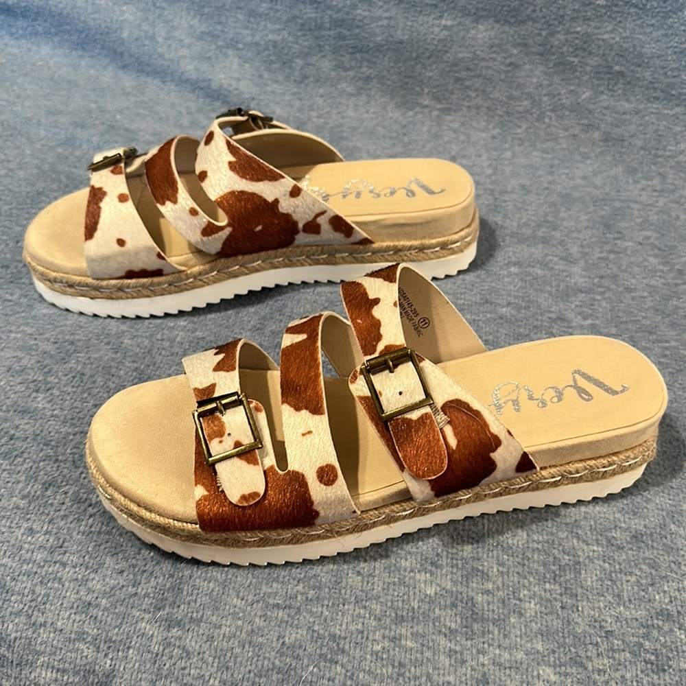 Very G Size 11 Strappy Faux Hide Platform Sandals with Buckles in Brown … - Picture 2 of 8